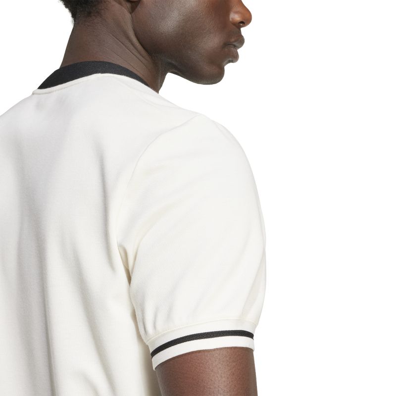 JC6742_6_APPAREL_On-Model_Detail-View-2_white